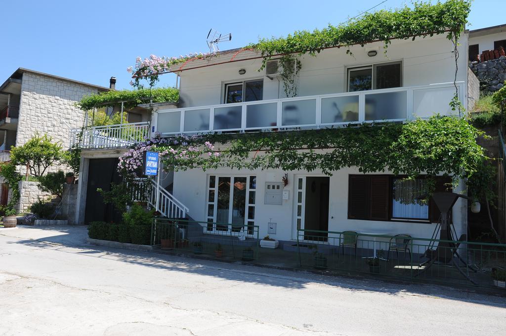 Barbir * Ploce (Dubrovnik-Neretva)
